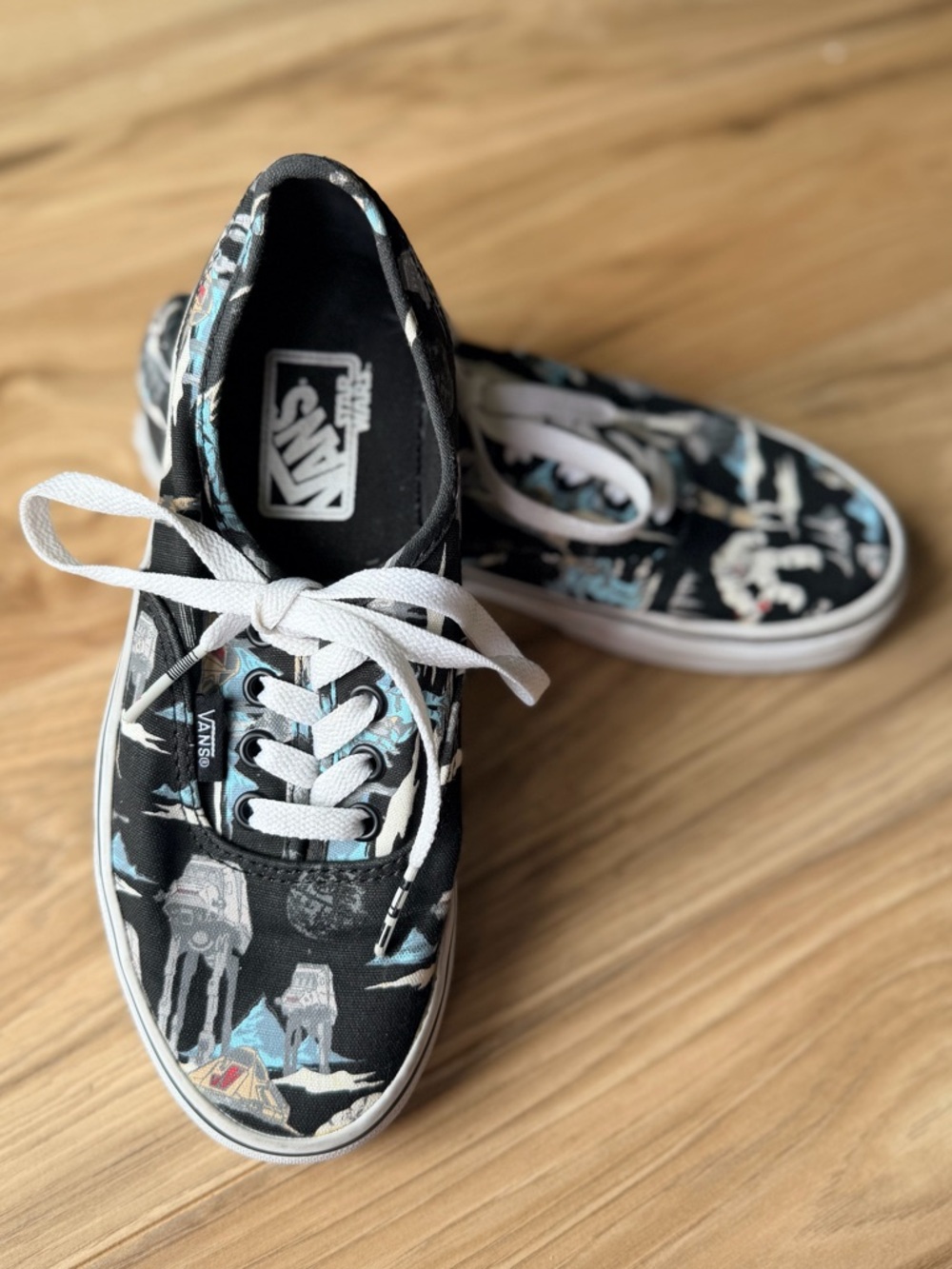 STAR WARS VANS Empire Strikes Back Themed, Mens 4.5 Womens 6